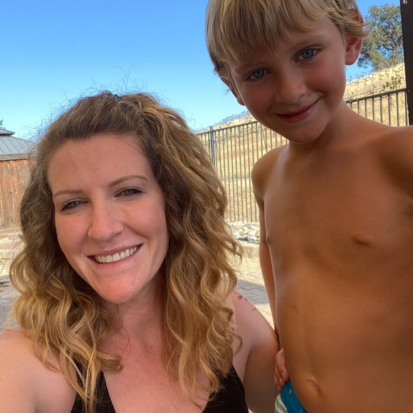 Meet your Posher, Lindsey - Picture 1 of 1